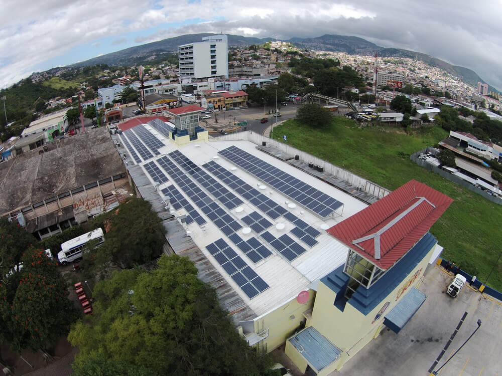 Sistema De Autoproducción Solar Fotovoltaico Centro Comercial Plaza La Granja