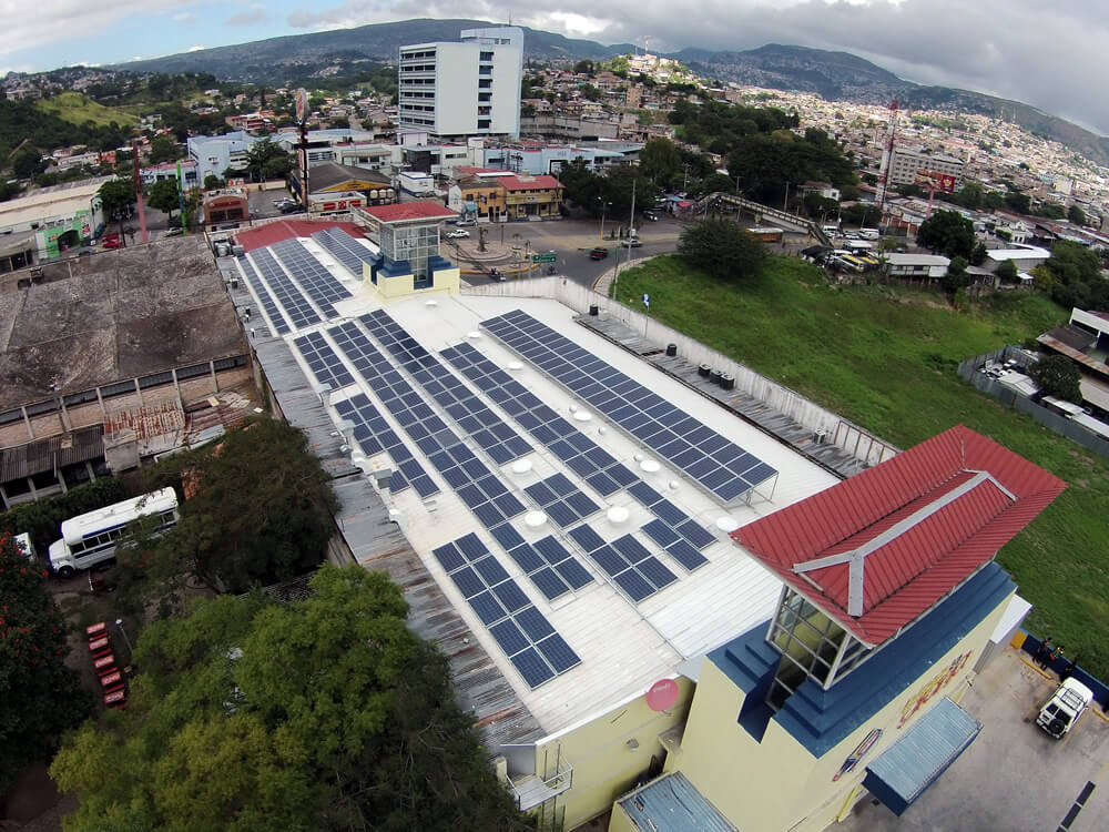 Sistema De Autoproducción Solar Fotovoltaico Centro Comercial Plaza La Granja