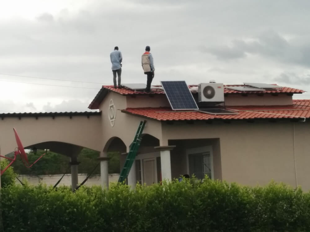 Sistema De Autoproducción Solar Fotovoltaico Residencia Mario Sánchez
